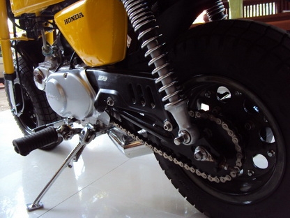 ขาย Gorilla รุ่นปี 1979 หาอยู่ไม่ผิดหวังครับ ขาย Gorilla รุ่นปี 1979 หาอยู่ไม่ผิดหวังครับ