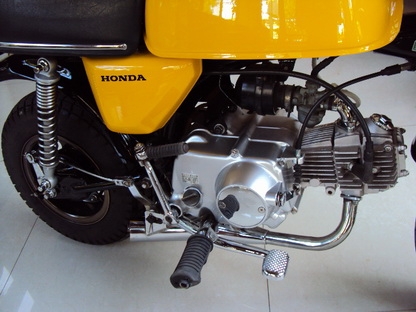 ขาย Gorilla รุ่นปี 1979 หาอยู่ไม่ผิดหวังครับ ขาย Gorilla รุ่นปี 1979 หาอยู่ไม่ผิดหวังครับ