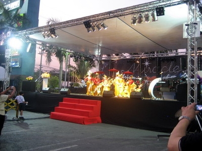 Paper Shooter  อุปกรณ์ให้เช่า เครื่องยิงกระดาษ 1500 บาท