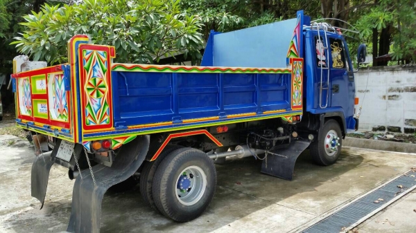 ขาย6ล้อดั้มพ์อีซูซุร็อคกี้195แรง/5คิวพ์สภาพสวย.ยาง8.25R16พร้อมใช้.จัดไฟร์แนนท์ได้.0857698049/0887115178