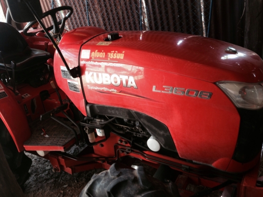 รถไถ KUBOTA L3608 มีภาพวีดีโอ อายุการใช้งาน 1199 ชั่วโมง พร้อมอุปกรณ์ 3 รายการ ผานดันหน้า โรตารี ผาน รถไถ KUBOTA L3608 มีภาพวีดีโอ อายุการใช้งาน 1199 ชั่วโมง พร้อมอุปกรณ์ 3 รายการ ผานดันหน้า โรตารี ผาน
