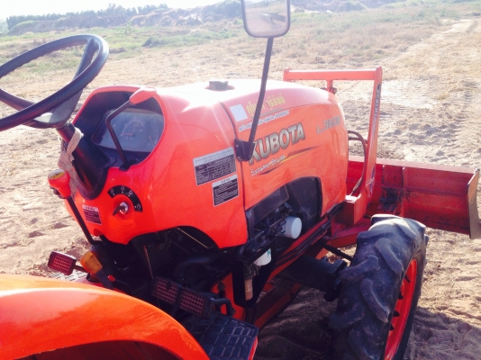 รถไถ KUBOTA L3608 มีภาพวีดีโอ อายุการใช้งาน 1199 ชั่วโมง พร้อมอุปกรณ์ 3 รายการ ผานดันหน้า โรตารี ผาน