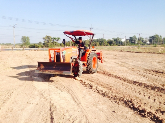รถไถ KUBOTA L3608 มีภาพวีดีโอ อายุการใช้งาน 1199 ชั่วโมง พร้อมอุปกรณ์ 3 รายการ ผานดันหน้า โรตารี ผาน