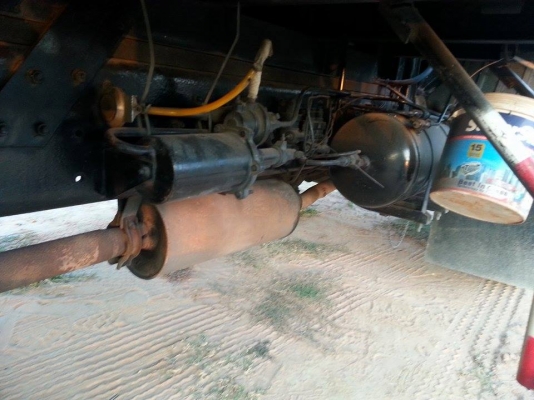 ขาย10ล้อF17 เครื่อง168แรง EH700 ช่วงล่างZM เครื่องดี แคชซีสวย ยางดี ภายในสวย แอร์เย็น ยาว7.20เมตร เอกสารพร้อมโอน จัดไฟแนนซ์ได้ เงื่อนไขง่ายๆวันเดียวรับรถ สนใจโทร 090-8588220คุณนะ ID:narong498 หรือ www.truck.in.th/498 หรือfb:ณรงค์ ซื้อขายรถมือสอง(เว็บไซต์ส