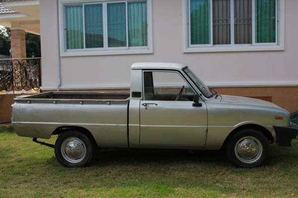 ขายmazda1000เกียร์คอ กระจังอลู ทะเบียนโอนราคาไม่แรง ขายmazda1000เกียร์คอ กระจังอลู ทะเบียนโอนราคาไม่แรง