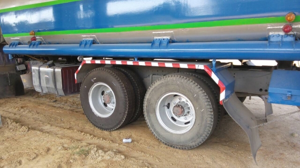 10ล้อรถน้ำมัน2เพลา240แรง HINO FM3MNLD  รถสวย..ขายแยกหัวแยกหาง หรือเหมา..