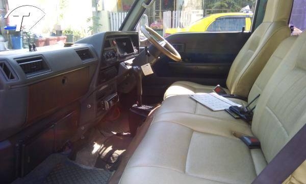 ขายรถตู้ NISSAN URVAN ขายรถตู้ NISSAN URVAN