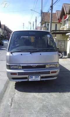ขายรถตู้ NISSAN URVAN ขายรถตู้ NISSAN URVAN