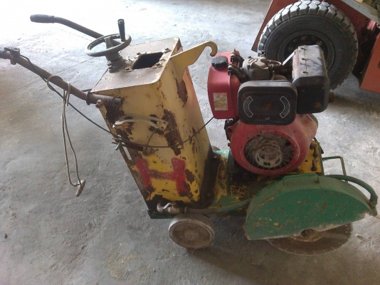 มีมาแล้วนะครับ -  เครื่องตัดคอนกรีต  YANMAR เครื่องยนต์ดีเซล มือสองญี่ปุ่น พร้อมใช้วงานครับ