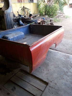 ขายลูกกระบะดัทสัน620ช้างเหยยีบ 4 ขอไฟนอน สีส้มครับ