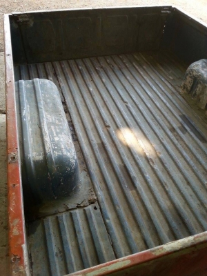 ขายลูกกระบะดัทสัน620ช้างเหยยีบ 4 ขอไฟนอน สีส้มครับ