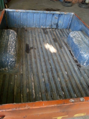 ขายลูกกระบะดัทสัน620ช้างเหยยีบ 4 ขอไฟนอน สีส้มครับ