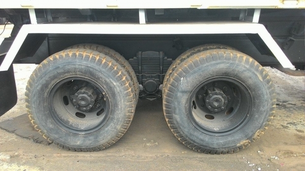 แสงฟ้าเต้นรถ///ขายรถ10ล้อดั้มมิตรซูFN527-MTF27XX ไม่มีเทอรืโบ ยางใหม่10เส้น