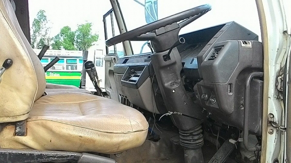 แสงฟ้าเต้นรถ///ขายรถ10ล้อดั้มมิตรซูFN527-MTF27XX ไม่มีเทอรืโบ ยางใหม่10เส้น