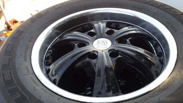 ขายล้อขอบ17 6รูพร้อมยางชุดละ5800