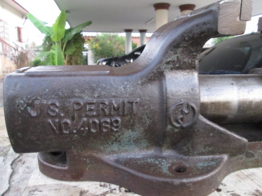 ปากกาจับงาน ปากขนาด 6" ปากกาจับงาน ปากขนาด 6"