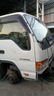 หัว npr  การ์ตูนหัวกว้าง ติดแชชซี