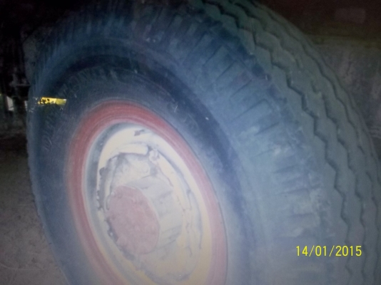 ขาย4ล้อกลางติดเครน