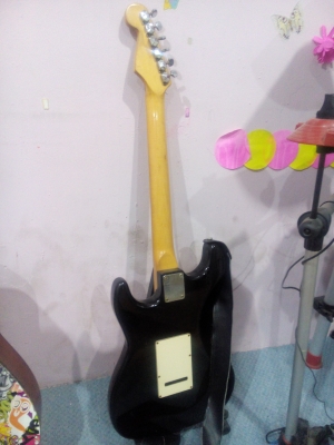 ขายกีต้าไฟฟ้าราคาถูก ขายกีต้าไฟฟ้าราคาถูก