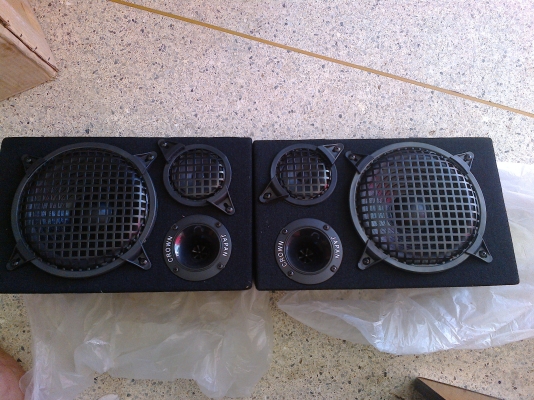 ขายตู้ซับสำเร็จ ของใหม่ 1590 บาท 0881186474 081-930-4411หรั่ง