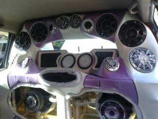 ขายตู้ซับ12นี้ว1ชุดใหญ่ ตู้สูตร์ใช้กับรถวีโก้4ประตู ขายตู้ซับ12นี้ว1ชุดใหญ่ ตู้สูตร์ใช้กับรถวีโก้4ประตู