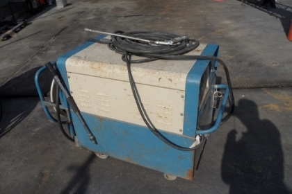 เครื่องปั่นไฟ + เครื่องฉีดน้ำ ใช้ไฟ 220 v สถาพพร้อมใซ้ครับ