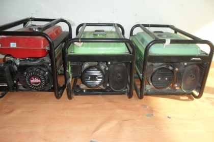 เครื่องปั่นไฟ + เครื่องฉีดน้ำ ใช้ไฟ 220 v สถาพพร้อมใซ้ครับ เครื่องปั่นไฟ + เครื่องฉีดน้ำ ใช้ไฟ 220 v สถาพพร้อมใซ้ครับ