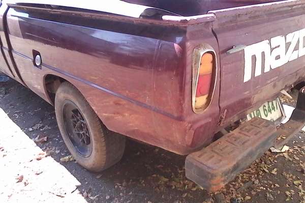 ลูกกระบะมาสด้า 1000 พร้อมไฟท้าย ****** ปรับลด ****