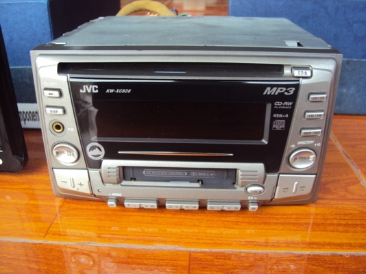 ขายยกชุดวิทยุติดรถยนต์ เครื่อง จอ ลำโพง 2500 บาท