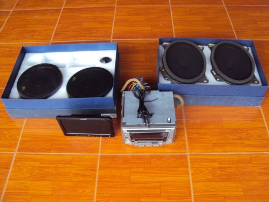 ขายยกชุดวิทยุติดรถยนต์ เครื่อง จอ ลำโพง 2500 บาท