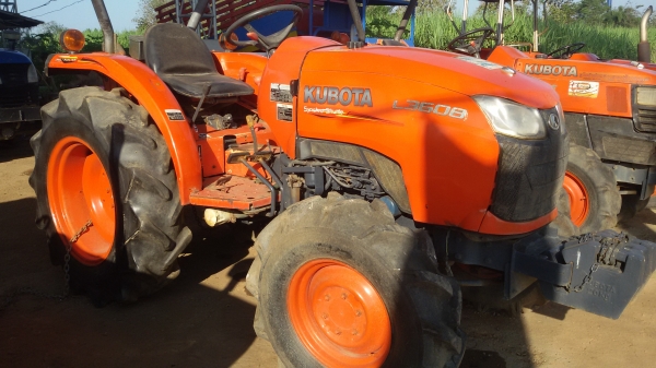 ขายรถไถคูโบต้าL3608โฟวินพร้อมใช้งานราคาต่อรองได้นะครับ