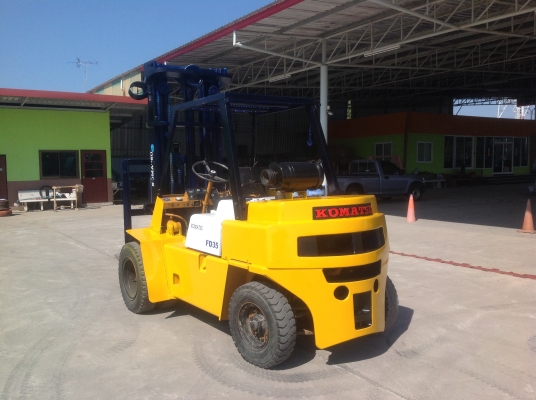 ขายรถฟอร์คลิฟต์Komatsuรุ่นFd35-2มือสองญี่ปุ่นเสาสูง6เมตร