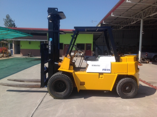ขายรถฟอร์คลิฟต์Komatsuรุ่นFd35-2มือสองญี่ปุ่นเสาสูง6เมตร