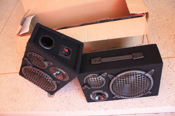 ขายตู้ซับสำเร็จ ของใหม่ 1590 บาท 0881186474 081-930-4411หรั่ง ไม่รวมส่ง