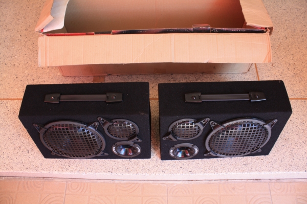 ขายตู้ซับสำเร็จ ของใหม่ 1590 บาท 0881186474 081-930-4411หรั่ง ไม่รวมส่ง