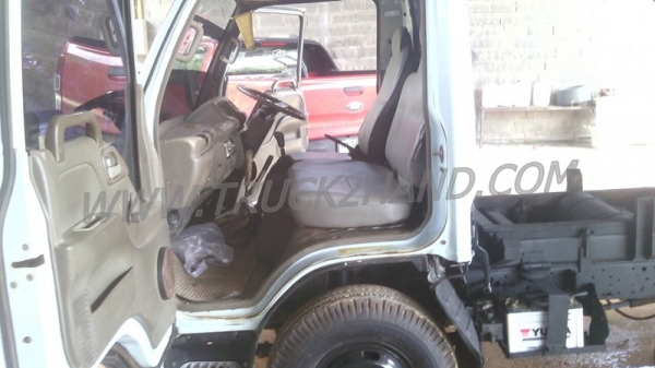 รถบรรทุก 6 ล้อดัมพ์  ISUZU  NKR   เครื่อง 4JB1 ดัมพ์สามมิตร  ขนาดบรรทุก 3 ตัน..ดูสภาพรถและทดลองขับพร้อมต่อรองราคาได้อีกที่ศูนย์พักรถ truck2hand จังหวัดสระบุรี