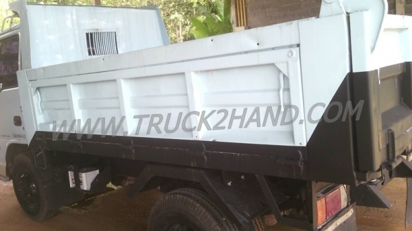 รถบรรทุก 6 ล้อดัมพ์  ISUZU  NKR   เครื่อง 4JB1 ดัมพ์สามมิตร  ขนาดบรรทุก 3 ตัน..ดูสภาพรถและทดลองขับพร้อมต่อรองราคาได้อีกที่ศูนย์พักรถ truck2hand จังหวัดสระบุรี