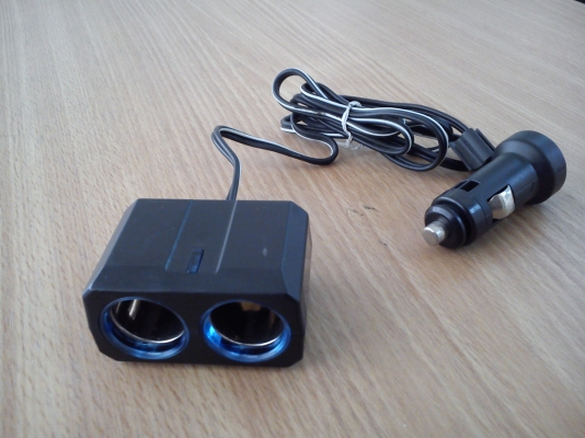 ช่องต่อพ่วงไฟ ตรงชองที่จุดบุหรี่ แบบ2ช่อง รุ่นใหม่จากญี่ปุ่นแบบมีไฟแสงสีฟ้า ช่องต่อพ่วงไฟ ตรงชองที่จุดบุหรี่ แบบ2ช่อง รุ่นใหม่จากญี่ปุ่นแบบมีไฟแสงสีฟ้า