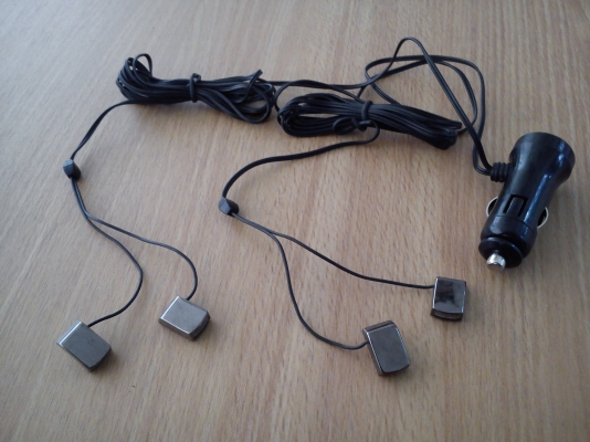 ไฟประดับตกแต่งในรถยนต์แสงสีฟ้า มีสวิตช์เปิด-ปิด ใช้งานต่อกับช่องที่จุดไฟบุหรี่ ไฟประดับตกแต่งในรถยนต์แสงสีฟ้า มีสวิตช์เปิด-ปิด ใช้งานต่อกับช่องที่จุดไฟบุหรี่