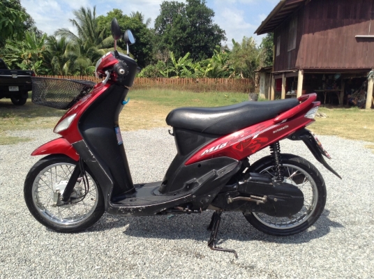 ธารนนทบุรี///ขาย yamaha mio 115 ปี47 สภาพเดิมครับ ระบบไฟติดครบทุกจุดครับ เครื่องดีเดินเบาไม่ดับครับ ราคา 9,900 บาท ทะเบียนแท้ครับ