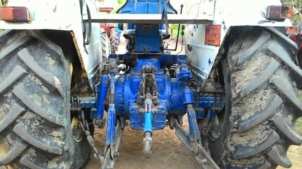 ขายรถไถ FORD 6600 พร้อมใบดัน ทะเบียนพร้อมโอน ขายรถไถ FORD 6600 พร้อมใบดัน ทะเบียนพร้อมโอน