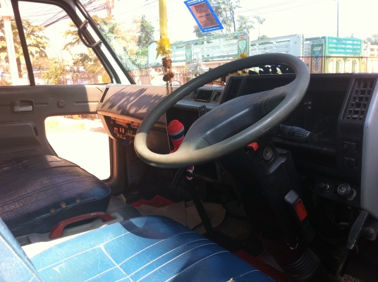 ISUZU NPR 115 กระบะคาร์โก้อลูมิเนียม สภาพพร้อมใช้ ทะเบียน ยาง เต็ม ISUZU NPR 115 กระบะคาร์โก้อลูมิเนียม สภาพพร้อมใช้ ทะเบียน ยาง เต็ม