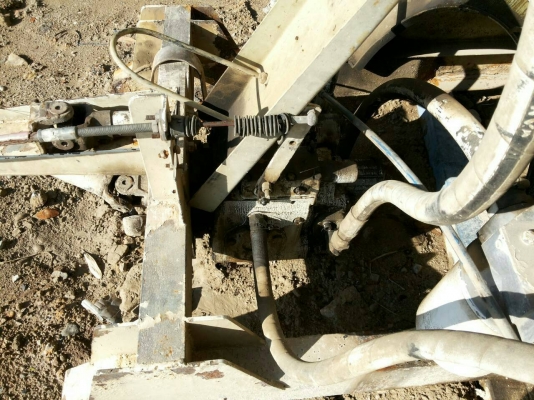 ขายชุดโม่ปูนไดกิ้น ของรถ 10 ล้อขนาด 6 คิว มีอุปกรณ์ครบชุด มี 4 ชุดราคาชุดละ 250000