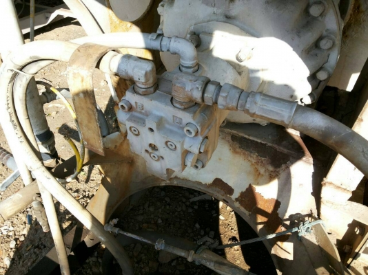 ขายชุดโม่ปูนไดกิ้น ของรถ 10 ล้อขนาด 6 คิว มีอุปกรณ์ครบชุด มี 4 ชุดราคาชุดละ 250000