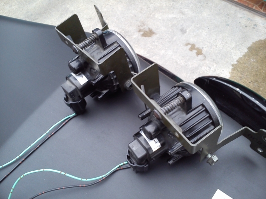 ไฟตัดหมอกยี้ห้อ IPF พร้อมหลอดไฟH11 ไฟตัดหมอกยี้ห้อ IPF พร้อมหลอดไฟH11