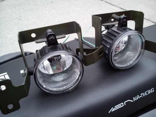 ไฟตัดหมอกยี้ห้อ IPF พร้อมหลอดไฟH11 ไฟตัดหมอกยี้ห้อ IPF พร้อมหลอดไฟH11