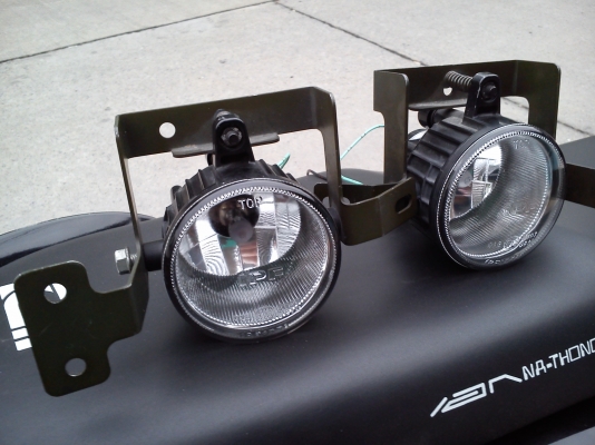 ไฟตัดหมอกยี้ห้อ IPF พร้อมหลอดไฟH11 ไฟตัดหมอกยี้ห้อ IPF พร้อมหลอดไฟH11