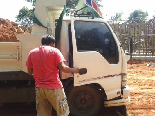 (มาใหม่ ) รถห้างแท้ 6 ล้อดั้ม 130 แรงม้า เล่มติดมือ..พร้อมใช้งาน ราคา แค่ 6.9 ส. (มาใหม่ ) รถห้างแท้ 6 ล้อดั้ม 130 แรงม้า เล่มติดมือ..พร้อมใช้งาน ราคา แค่ 6.9 ส.