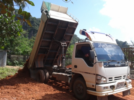 (มาใหม่ ) รถห้างแท้ 6 ล้อดั้ม 130 แรงม้า เล่มติดมือ..พร้อมใช้งาน ราคา แค่ 6.9 ส. (มาใหม่ ) รถห้างแท้ 6 ล้อดั้ม 130 แรงม้า เล่มติดมือ..พร้อมใช้งาน ราคา แค่ 6.9 ส.