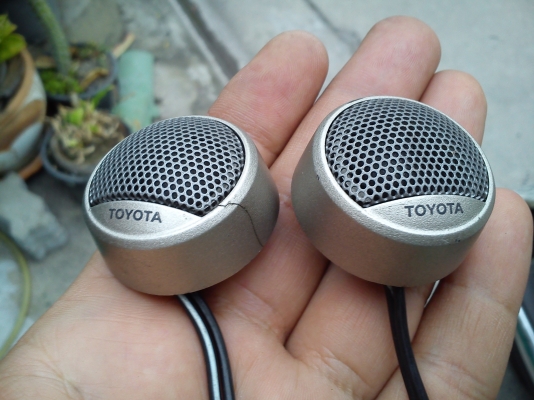 ทวิสเตอร์ติดรถยนต์ แบบโดมผ้าของTOYOTA ทวิสเตอร์ติดรถยนต์ แบบโดมผ้าของTOYOTA